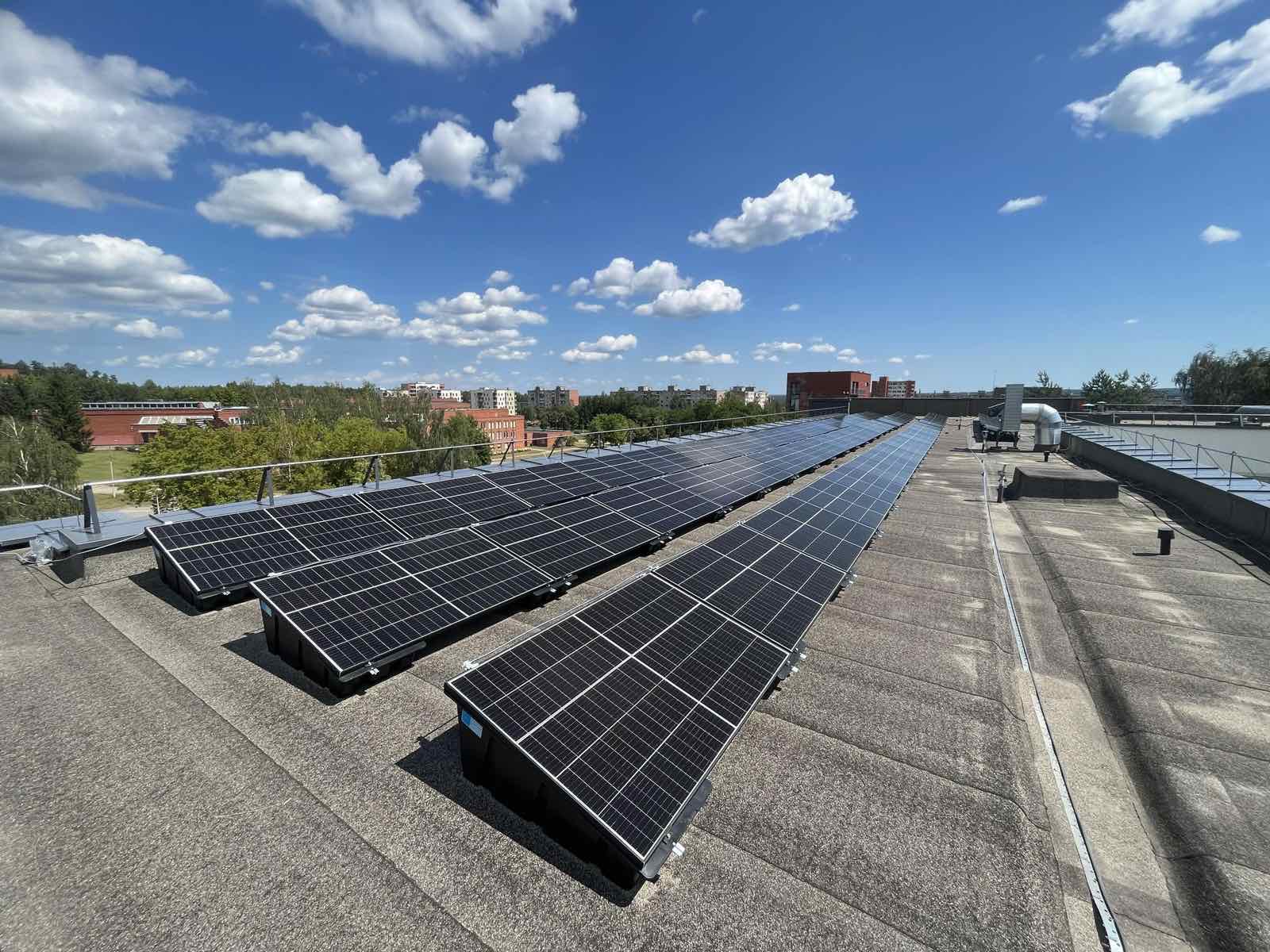 saulės elektrinė · komercinis stogas